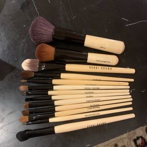 Bobbi brown brush set